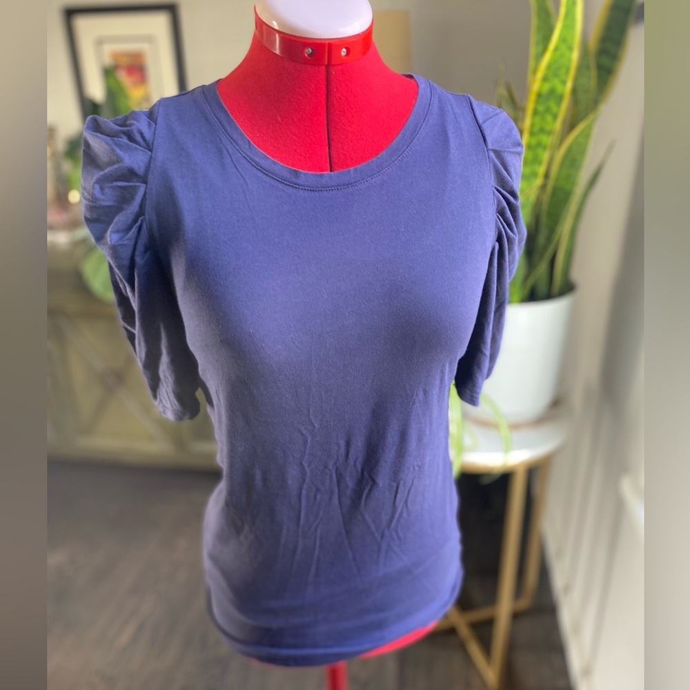 Super soft GAP top with balloon sleeves, navy blue size small